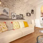 Beautiful Apartment In Abat Street By Batuecas