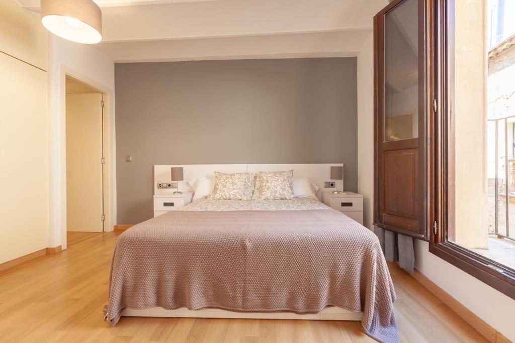Beautiful In Abat Street By Batuecas * Tarragona