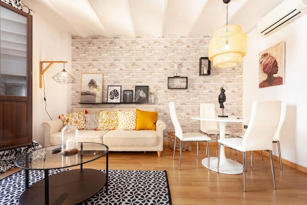 Beautiful In Abat Street By Batuecas