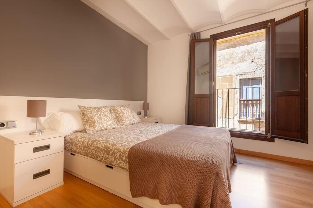 Beautiful In Abat Street By Batuecas Tarragona