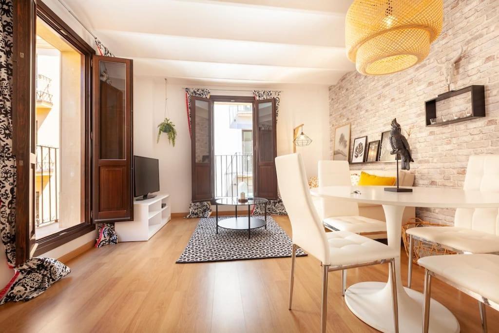 Beautiful In Abat Street By Batuecas Tarragona