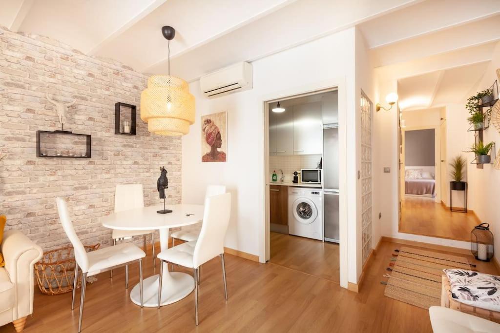 Beautiful In Abat Street By Batuecas Apartamento